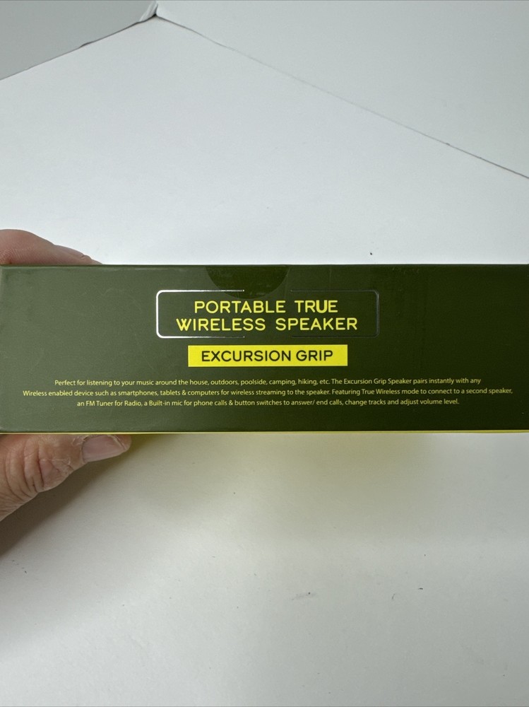 SoundBound - Excursion Grip Portable Wireless Speaker - Hunter Green Nice