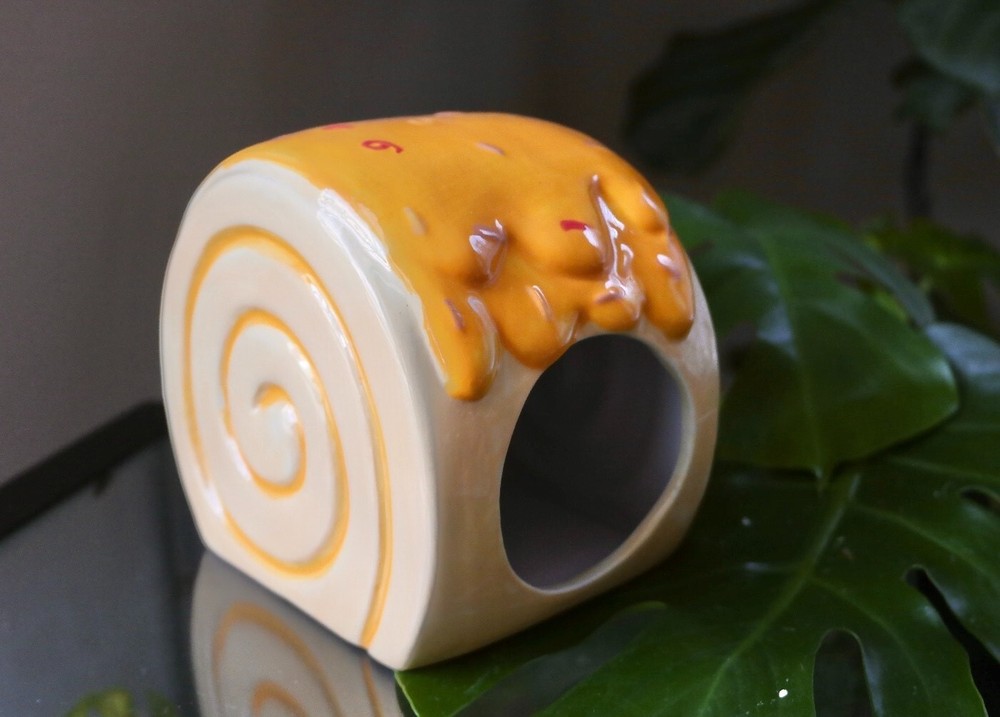 Cake Roll Hideouts