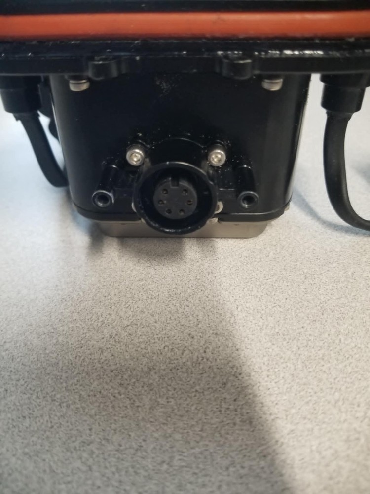 QYSEA E - Master lights and camera - works - Used