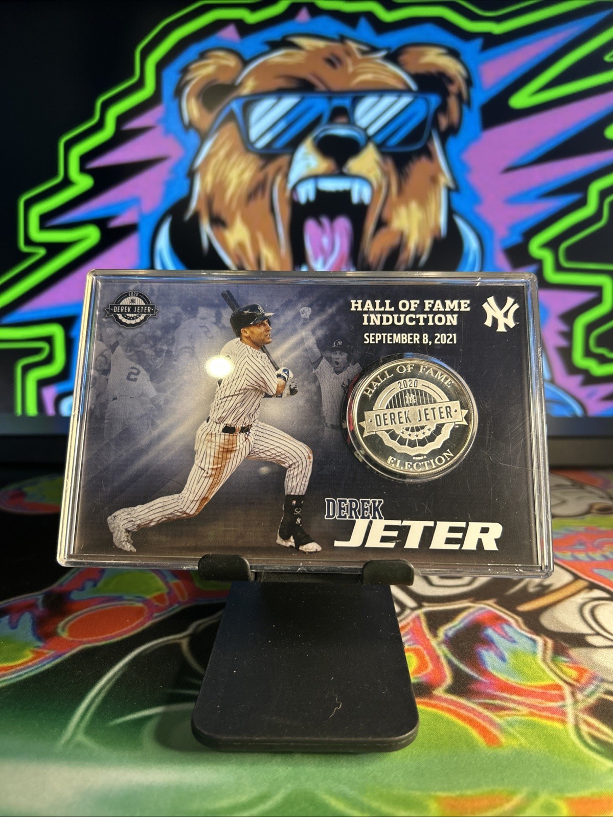 Derek Jeter Hall of Fame Plaque with Silver Plated Coin Limited Edition /5000