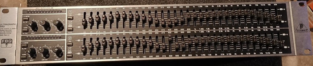 Behringer Ultragraph Pro Stereo Graphic Equalizer, FBQ3102