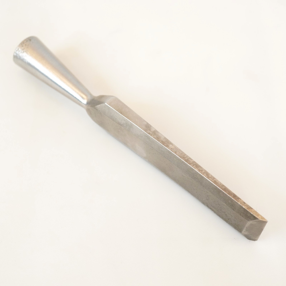 Vintage 1" Bevel Edge Socket Butt Chisel 5-5/8" Solid Steel Awaits Sharpening