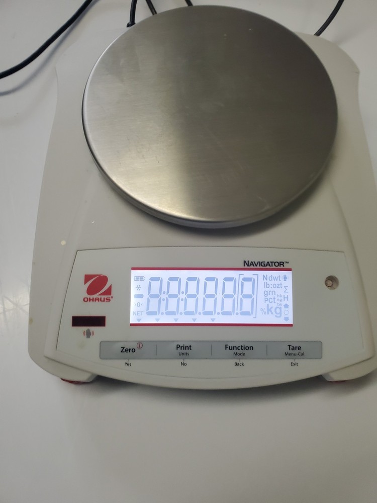 Ohaus Navigator Scale Model NV422 with USB interface TESTED working great.