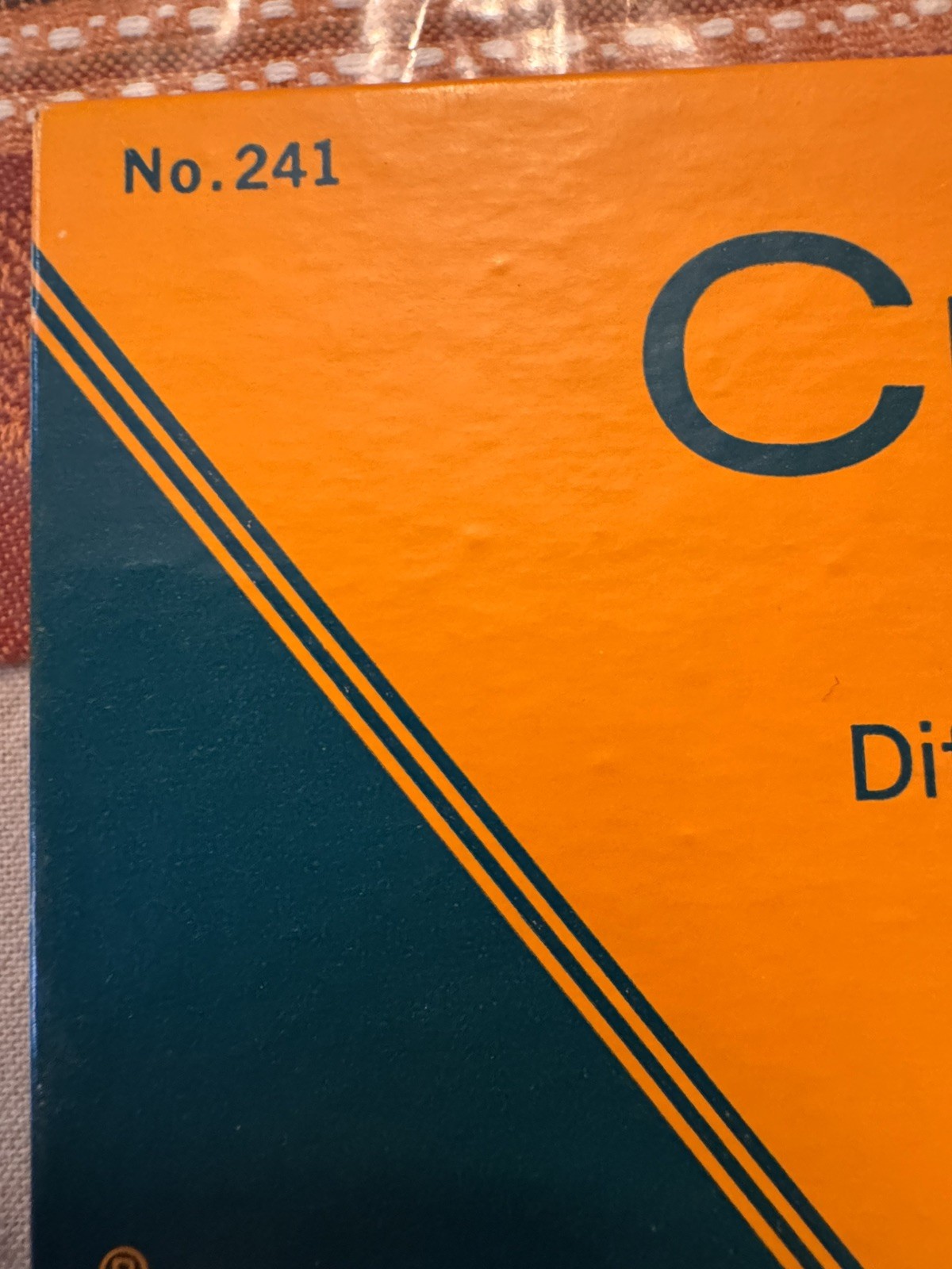 Binney & Smith Crayola Crayons Vintage Flat Box 24 Count No 241 Retired HOF NOS!