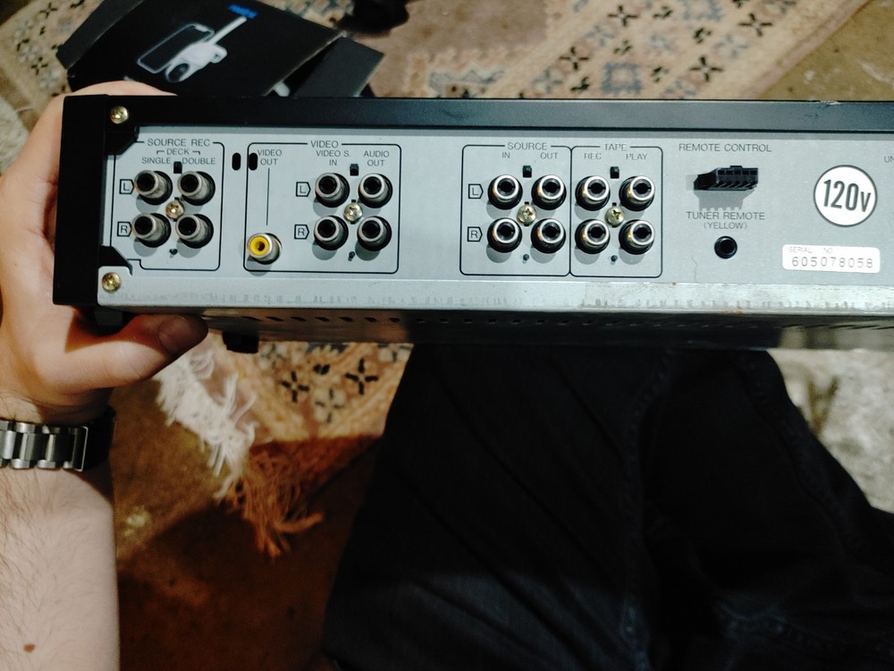 Sansui RG-900R Computer Control Equalizer+Analyzer Powers On