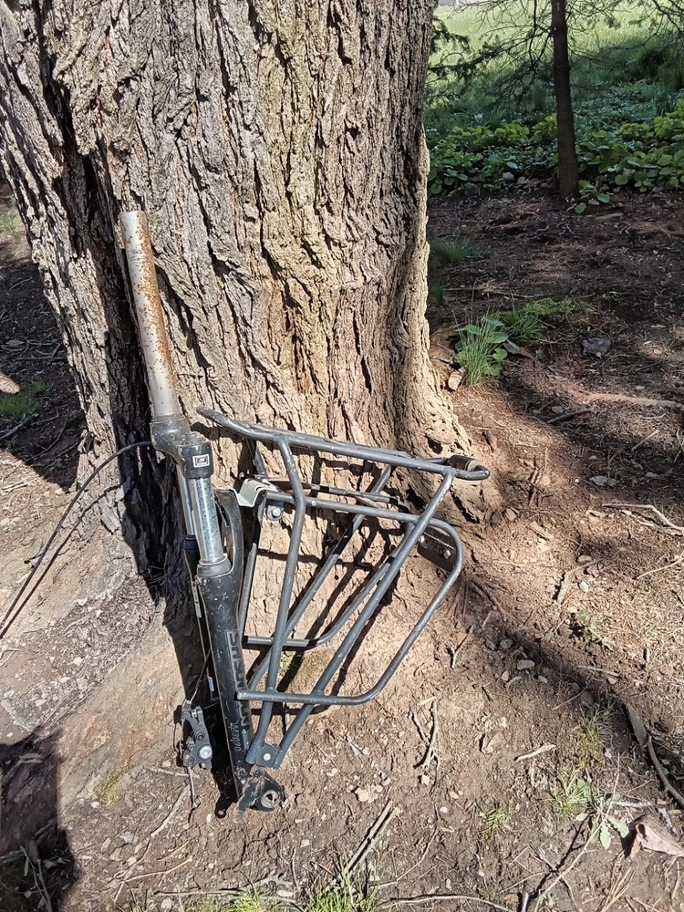 Bicycle Cargo Rack With Reflector