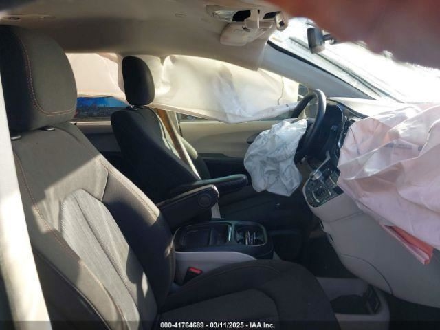 PACIFICA 2020 Glove Box 4719863