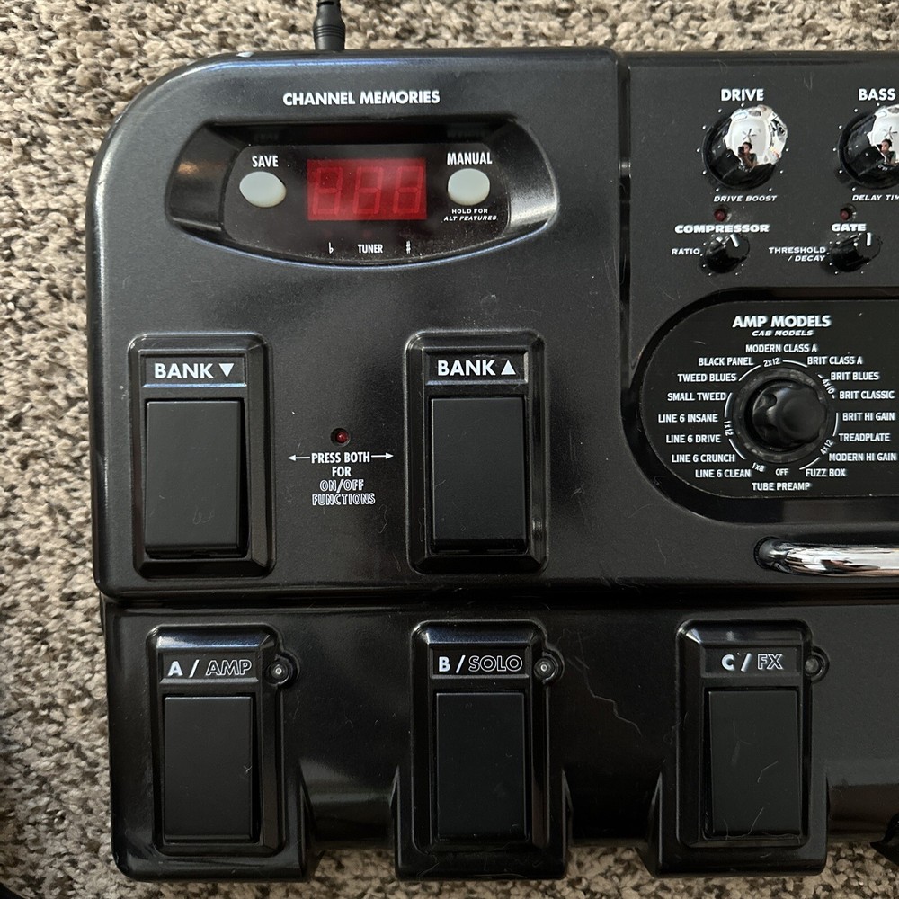LINE 6 Floor-POD-Plus Guitar Multi Effects Processor