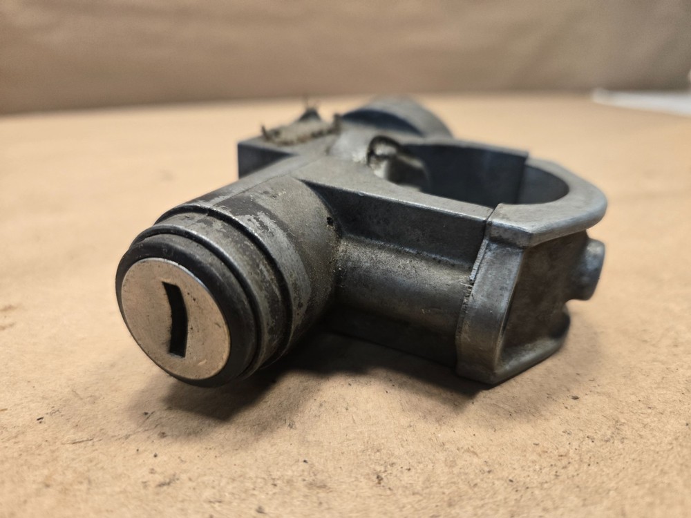 MG MGB Midget Column Lock 18G8905