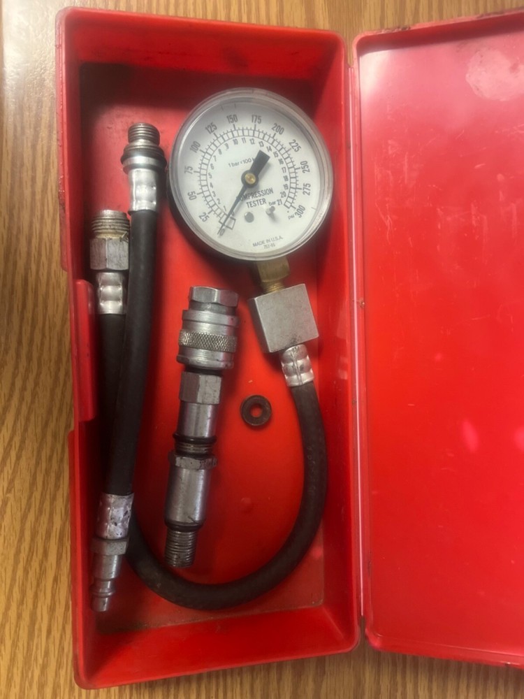 GASOLINE ENGINE COMPRESSION TESTER