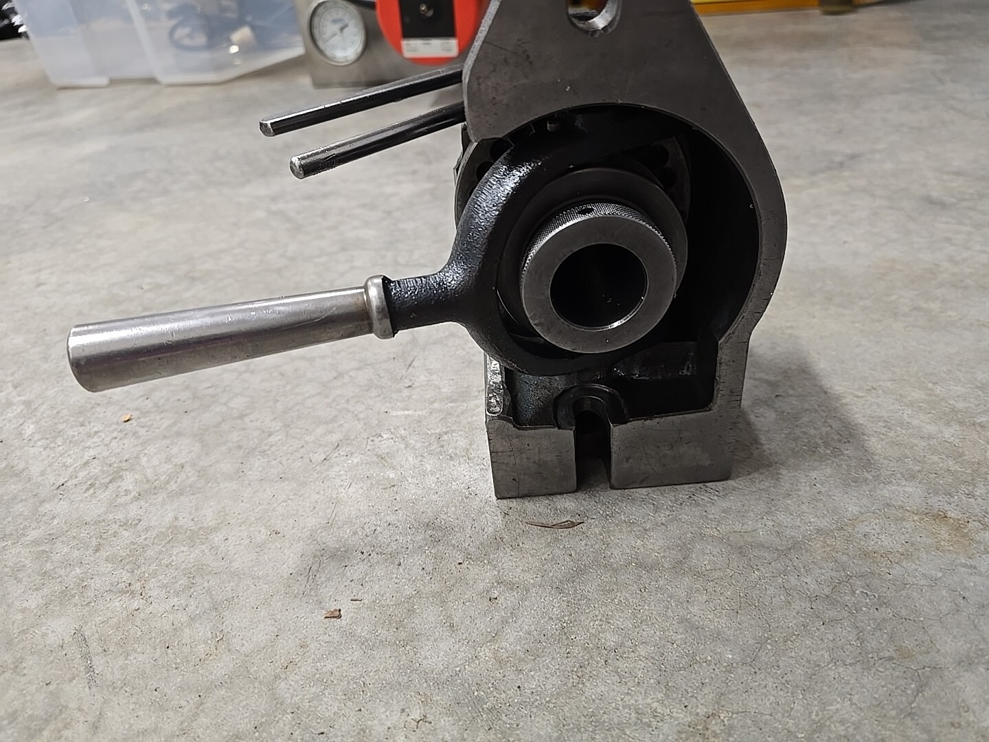 Yuasa 550-004 H/V 5c collet indexer Thread Wear