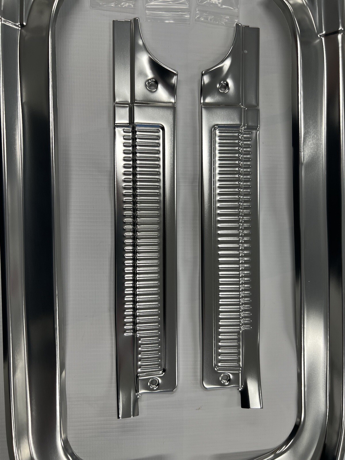 1978-87 CHEVROLET GMC C10 C20 C30 G10 DOOR SILL TRIM KIT 4 PIECES NEW 88-91