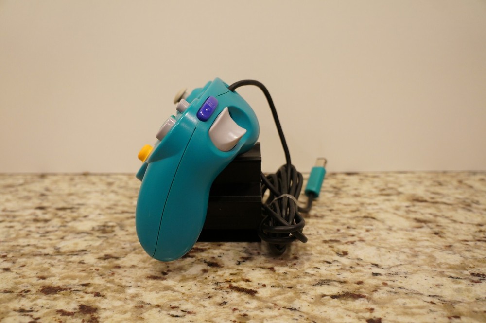 Gamecube Controller Display Stand