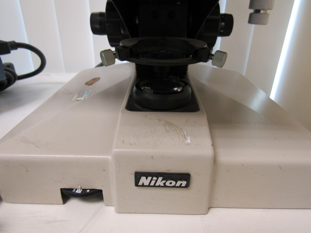 NIKON MICROSCOPE & NIKON CAMERA - 58085 -DOES NOT TURN ON, UNTESTED