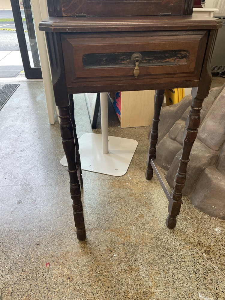 antique makeup vanity table