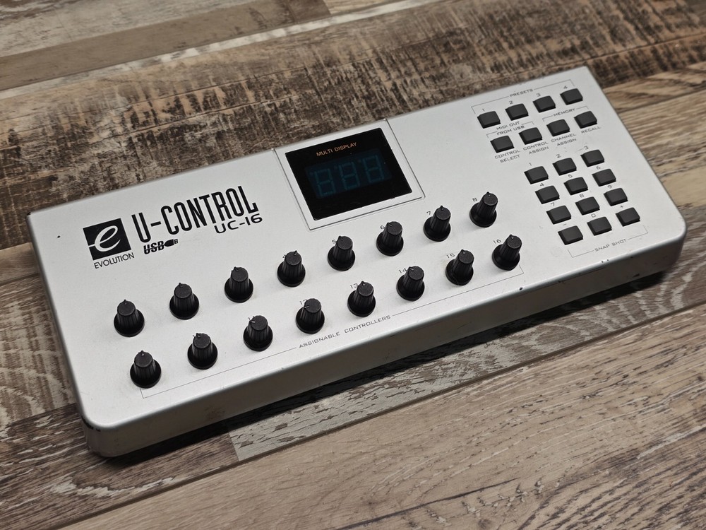 M-Audio Evolution UC-16 USB MIDI Controller