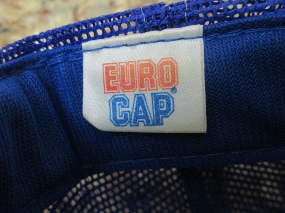 Vtg. Blue/White WordPerfect Connection Snapback Trucker Hat - Computer Software