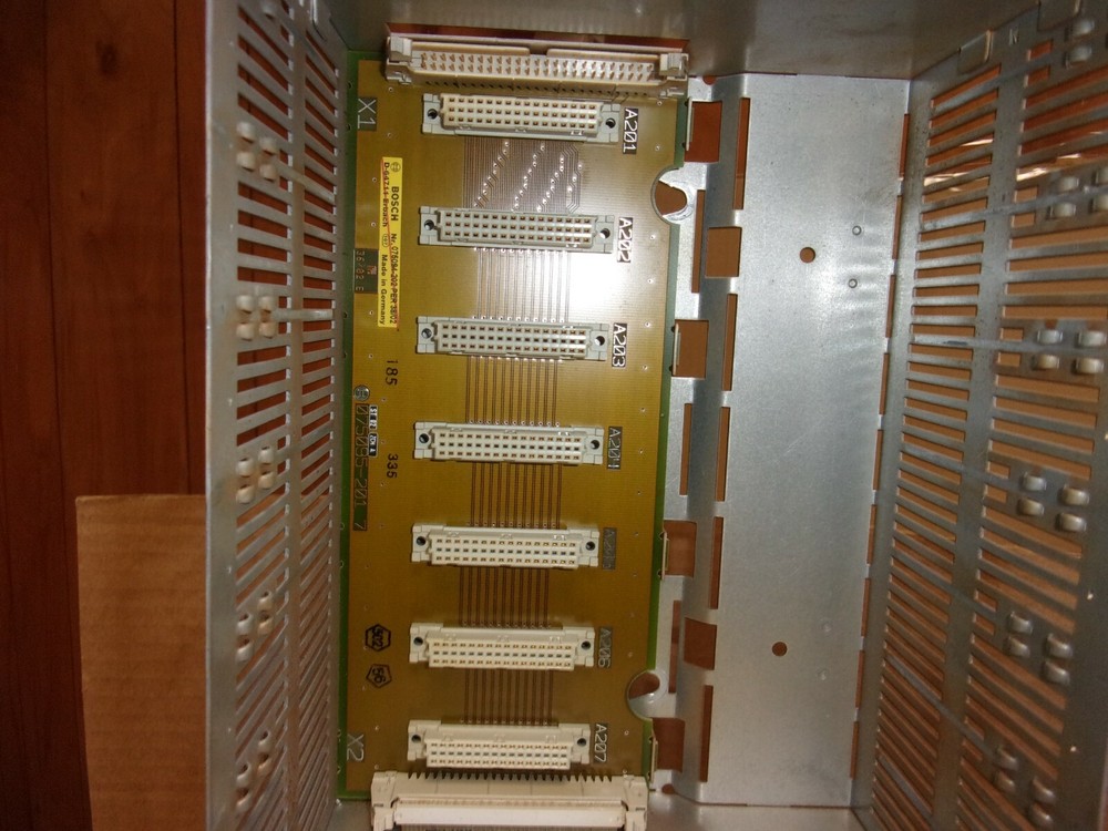 Bosch GG3-1070075100-202 Subrack , Used