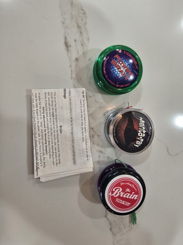 3 Yo-yos