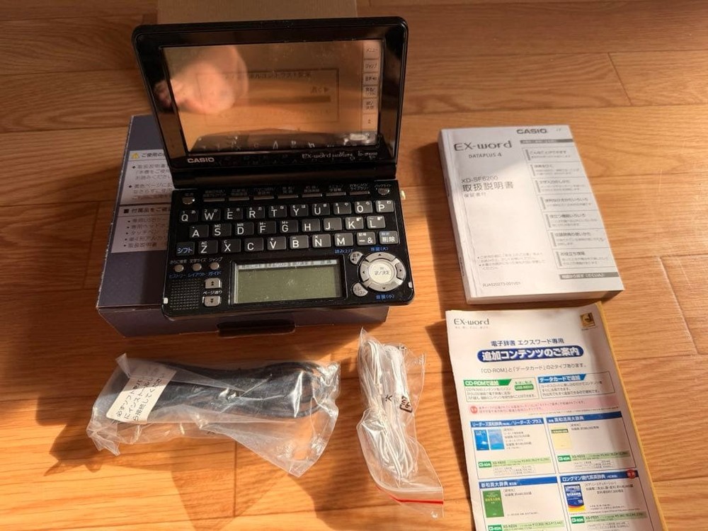 CASIO Complete Set EX word XD SF6200BK Electronic Dictionary