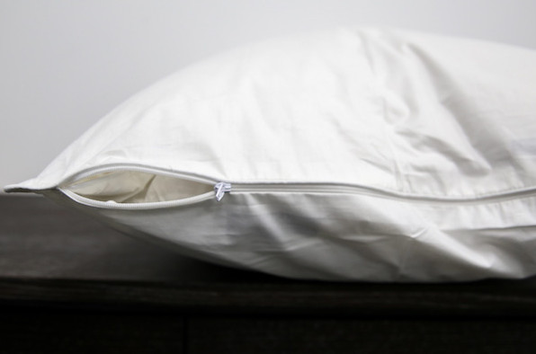 Pillowtex Pillow Protector Select Size and Quantity - Customer Return Clearance