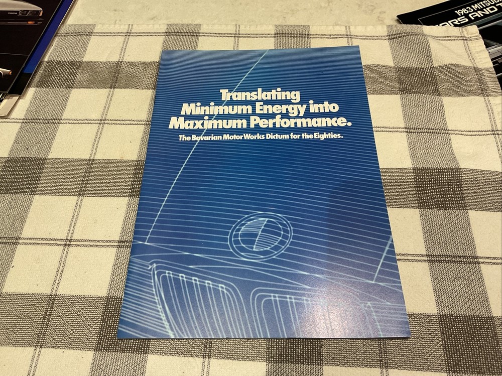 1981 BMW Engine Features Sales Brochure 528e 733i