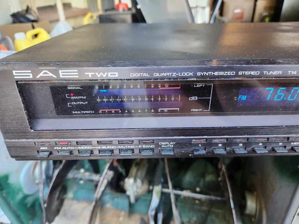 Vintage SAE Two T14 Digital Tuner Powers On