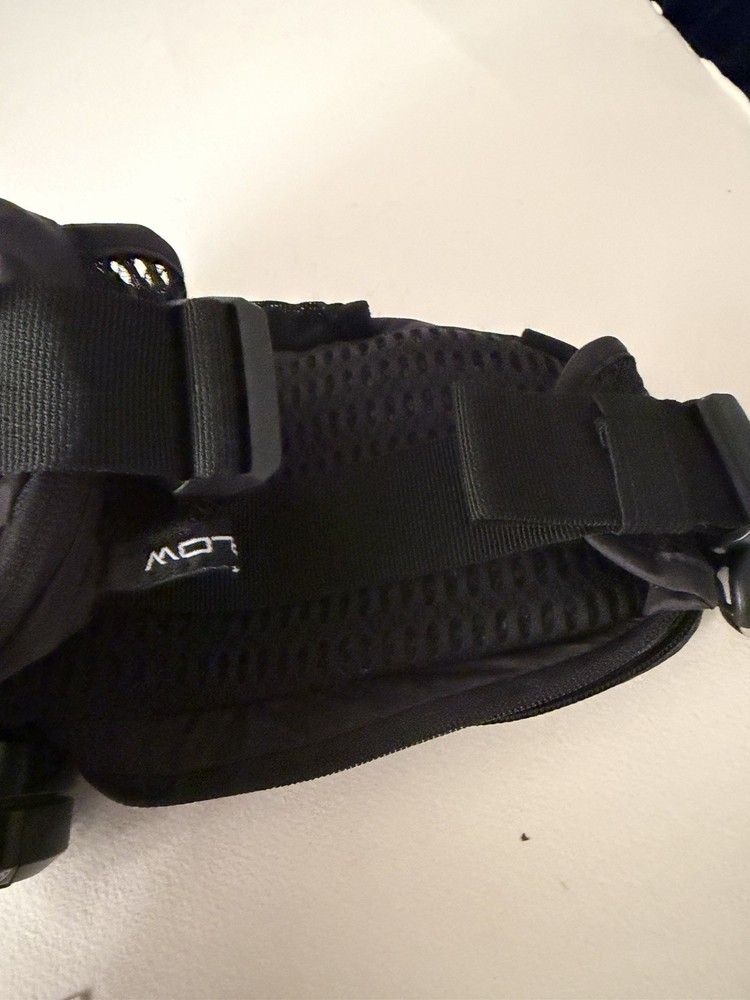Camelbak Podium Flow 4 Hydration Belt 21oz Black