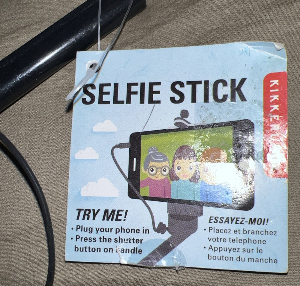 Adjustable Black Selfie Stick/ Snap Button / Compatible with Many Smartphones