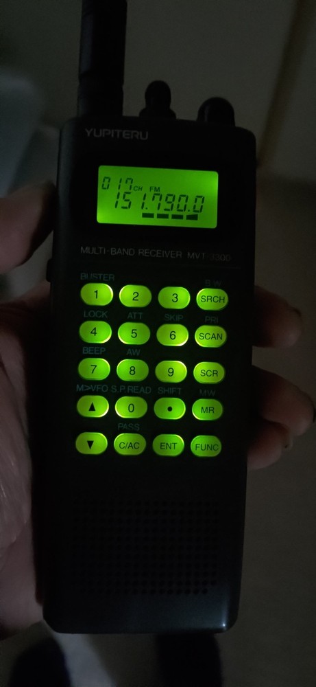 YUPITERU MVT-3300 multiband scanner AIRBAND