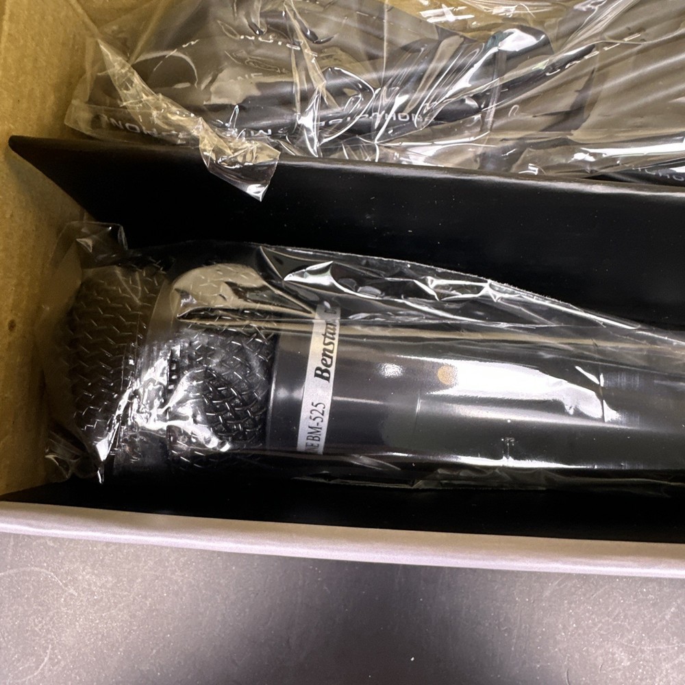 Benstar Professional Dynamic Microphone BM 525