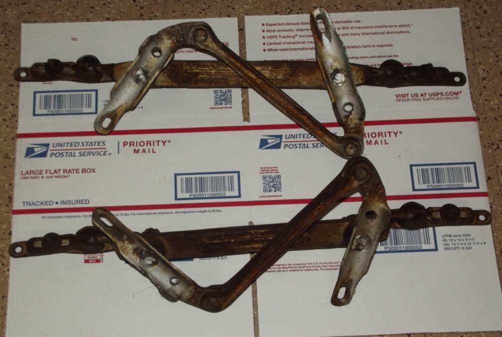 Reverse Antique Oar Locks / Reelfoot Lake