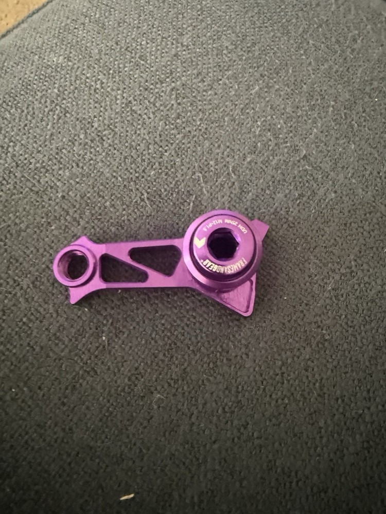 FRAMES AND GEAR SHIMANO UDH WITH 1.5 Thread Pitch