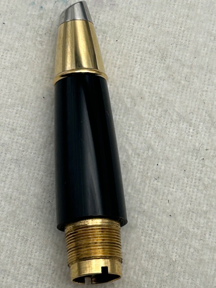 Montblanc 166 Documents Marker’s Grip section-