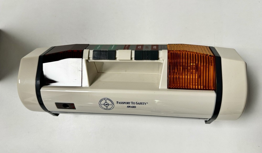 Ultra II Legend Systematic Lantern Model 2235 New In Box