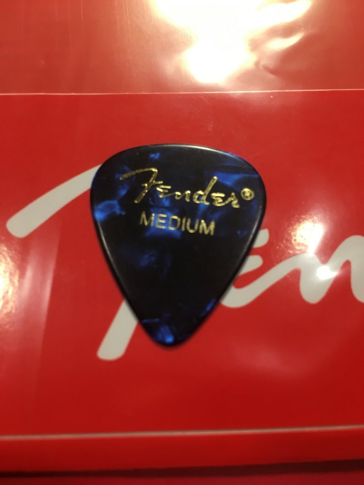 (A50) FENDER CASE CANDY ~ BASIC GUITAR PACK ~ MANUALS AND STICKER ~ 2016+