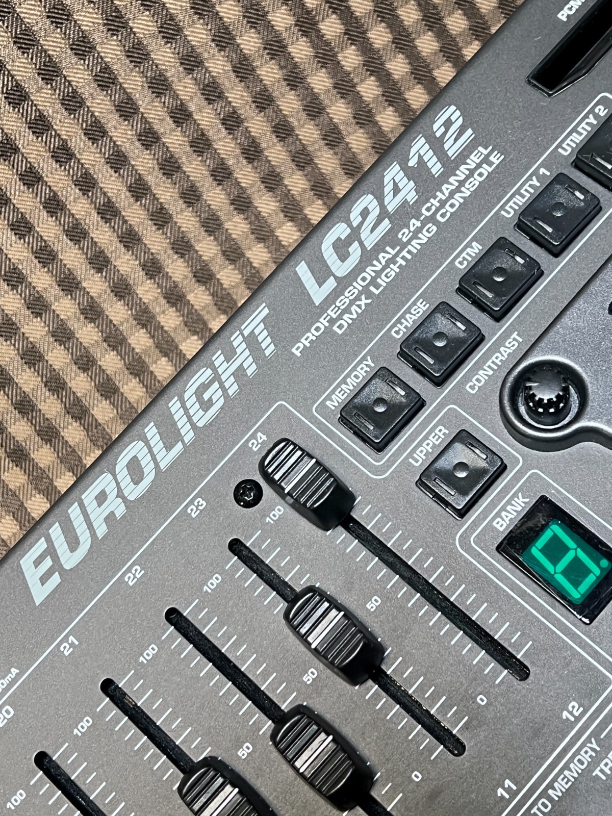 Behringer Eurolight LC2412 Professional 24 Channel DMX Lighting Console + Cables