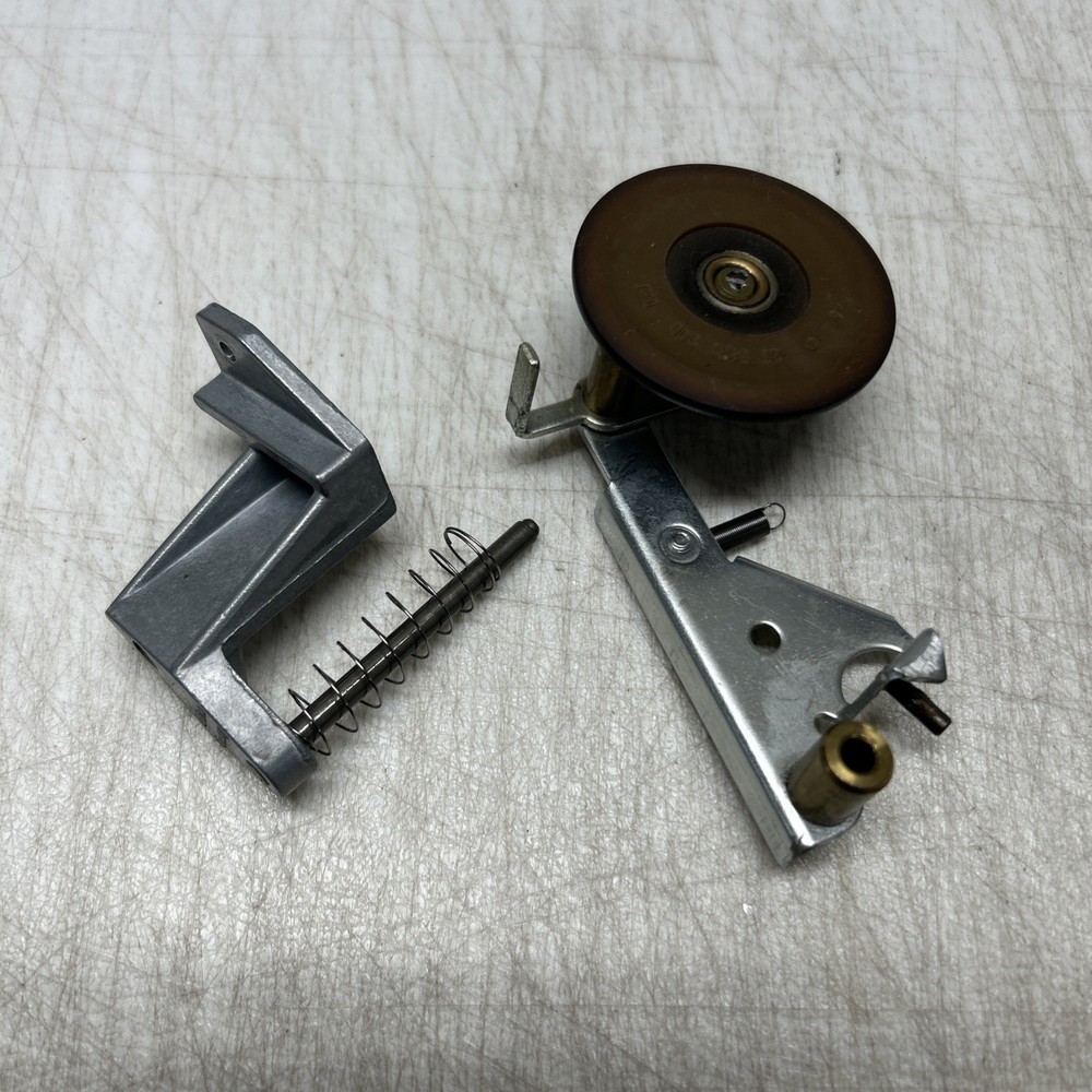 Dual 1015 Idler Wheel Original