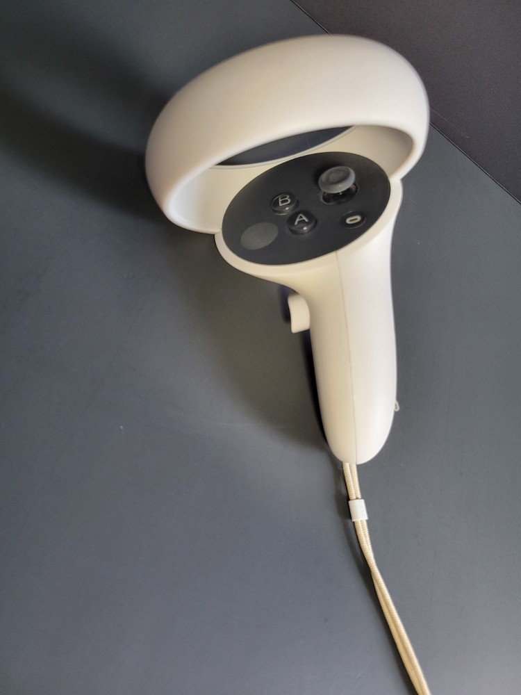 Meta Quest 2 Controller RIGHT Hand Only BROKEN-Stick Drift-