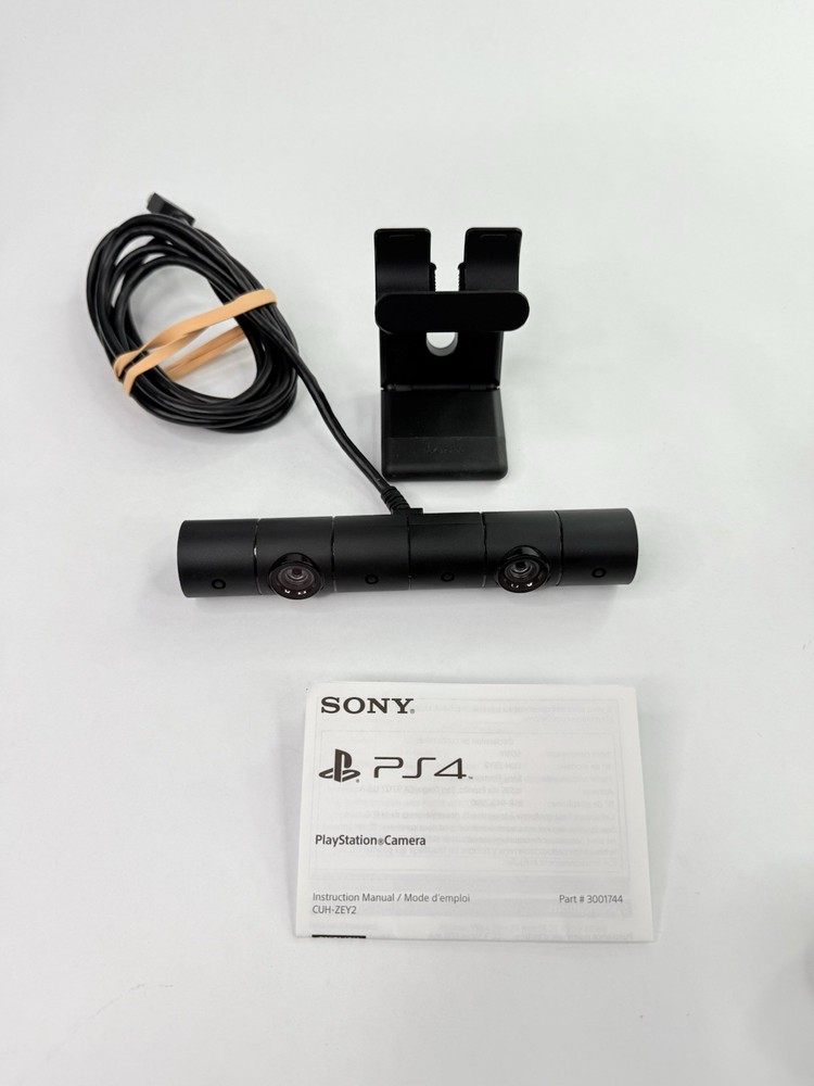 Sony PlayStation 4 PS VR Headset Bundle w/ 3 Games
