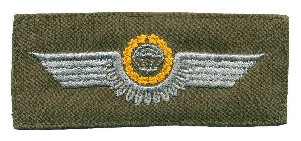 German Cloth Master Parachute Wing - 1983 Pattern   L090