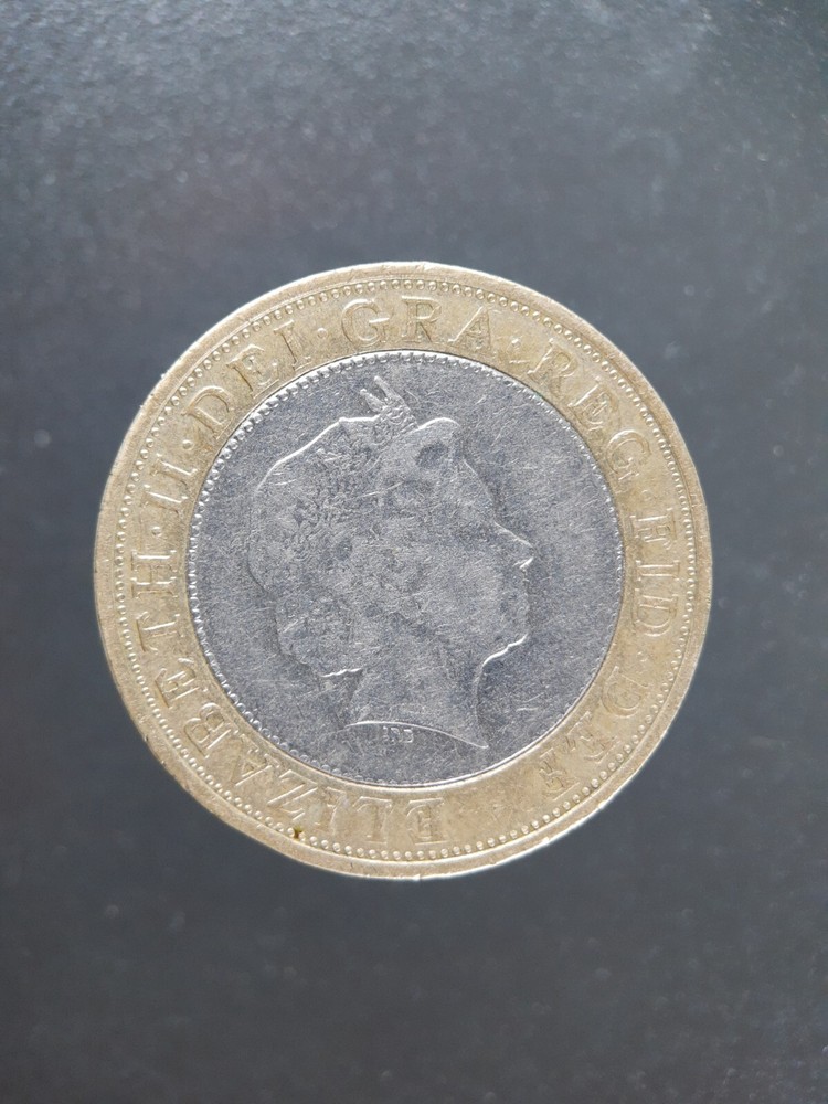 [Error Coin] 2004 TECHNOLOGY STANDING 2 POUND COIN