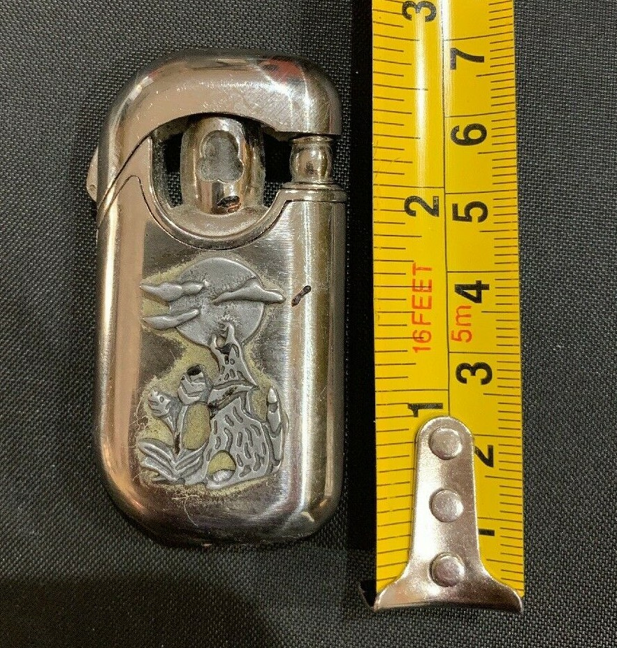 Silver Howling Dog butane Lighter