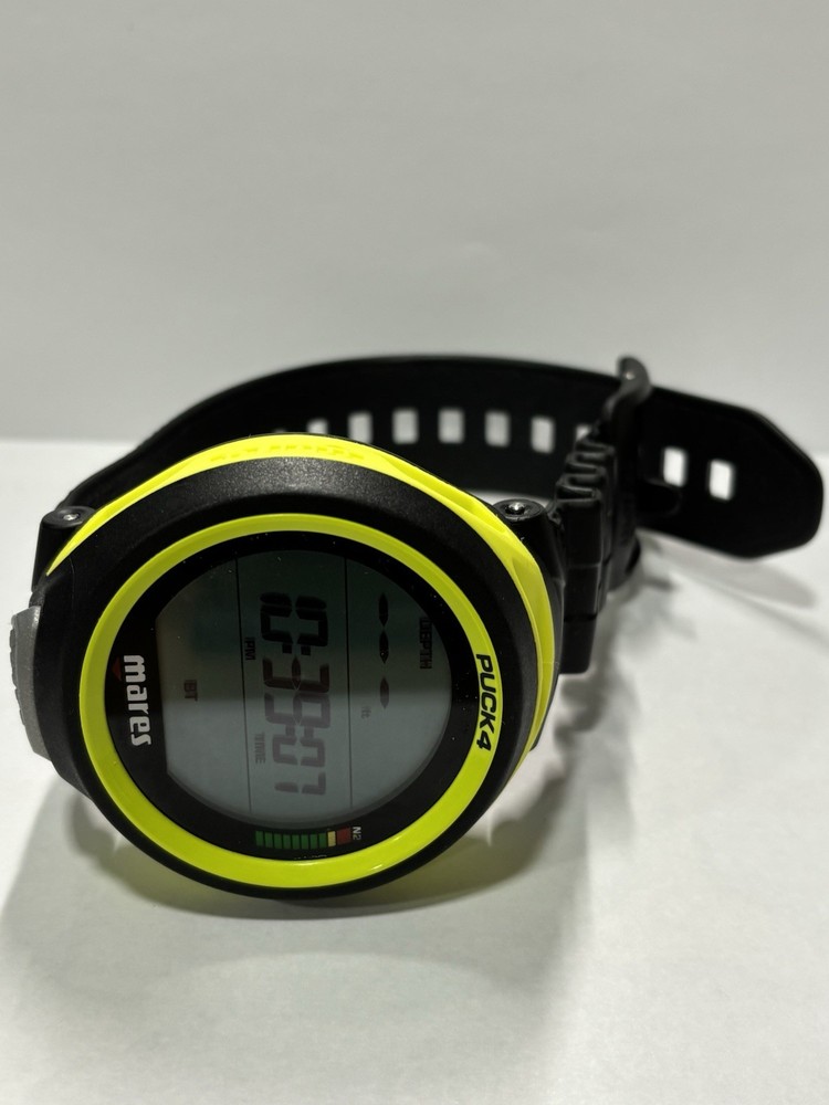 Mares Puck 4 Dive Computer Assorted Colors (Sold Together)