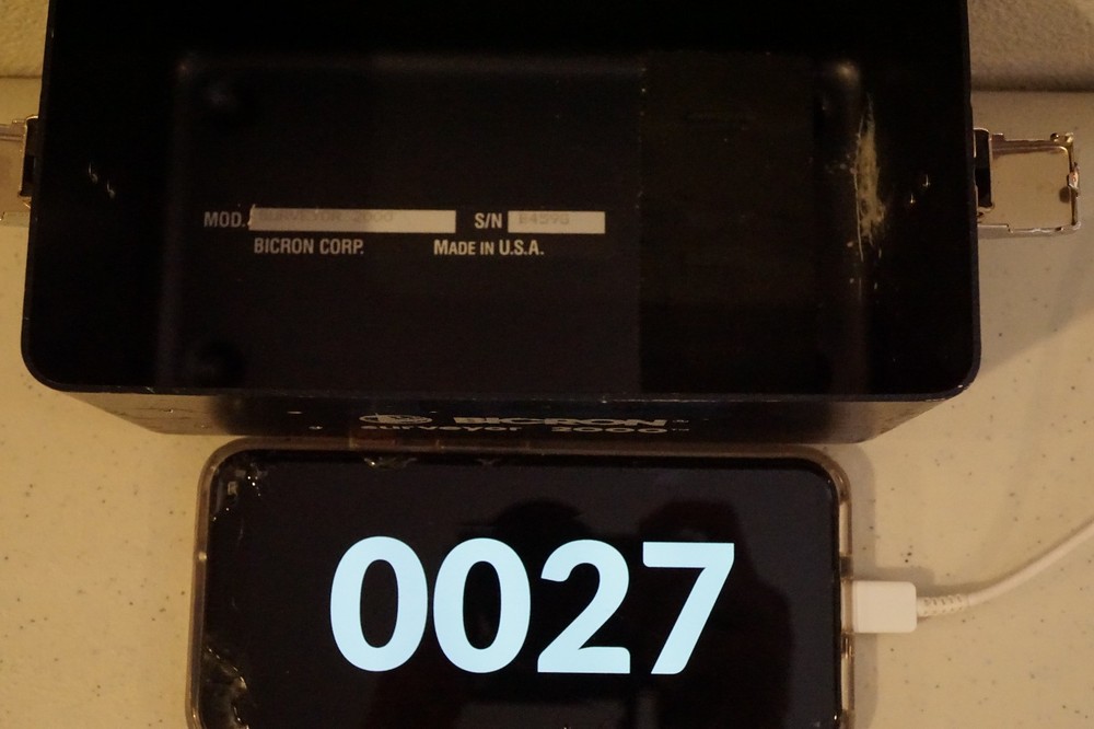 Bicron Surveyor 2000 Survey Meter **READ** 0027