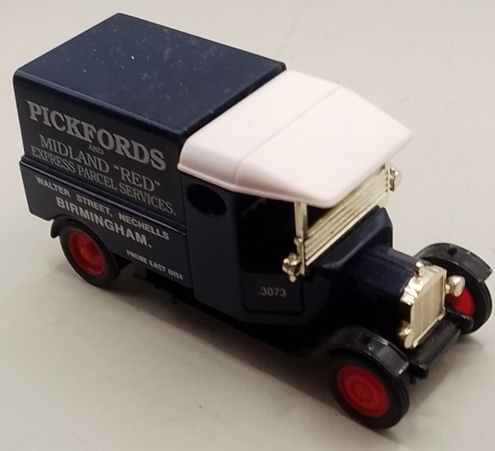 Corgi Morris Pickfords Delivery van