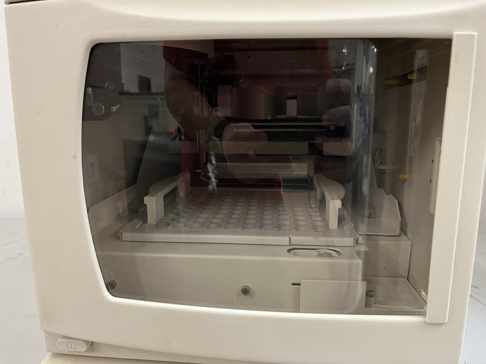 Dionex Autosampler Model AS-1 with Syringe-35