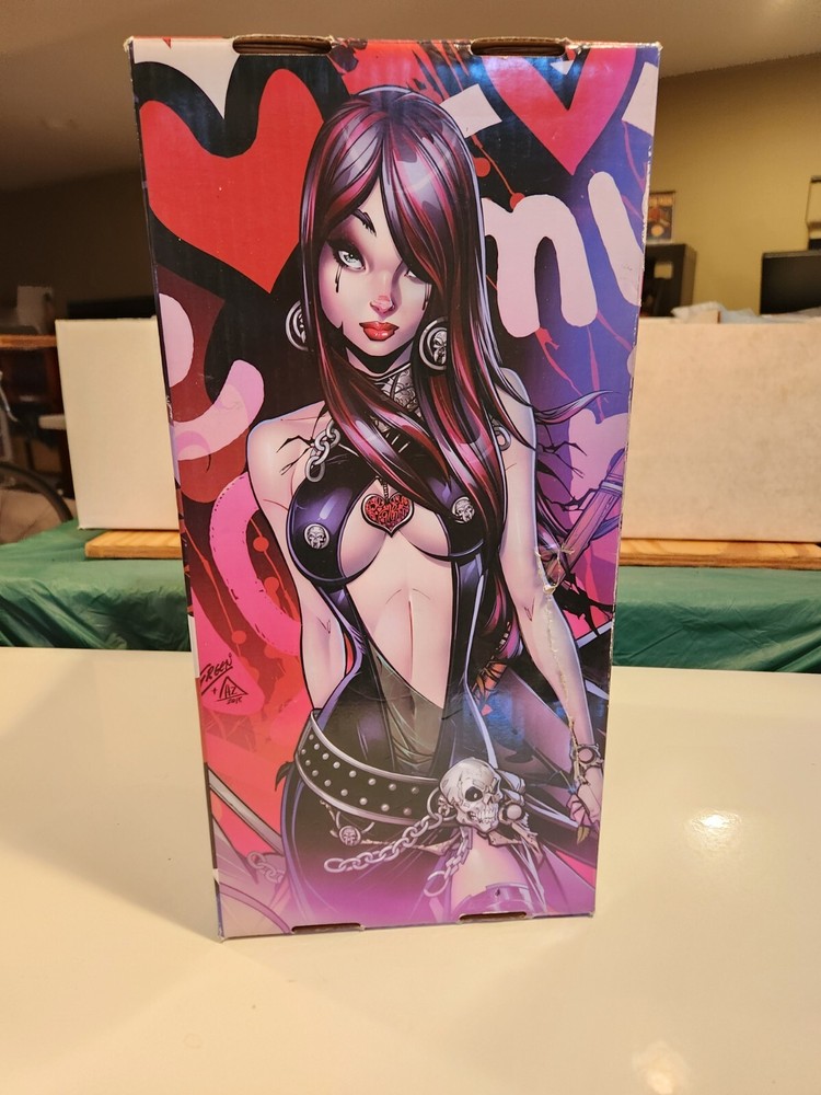 ZENESCOPE KERES Comic Book SHORT BOX BCW