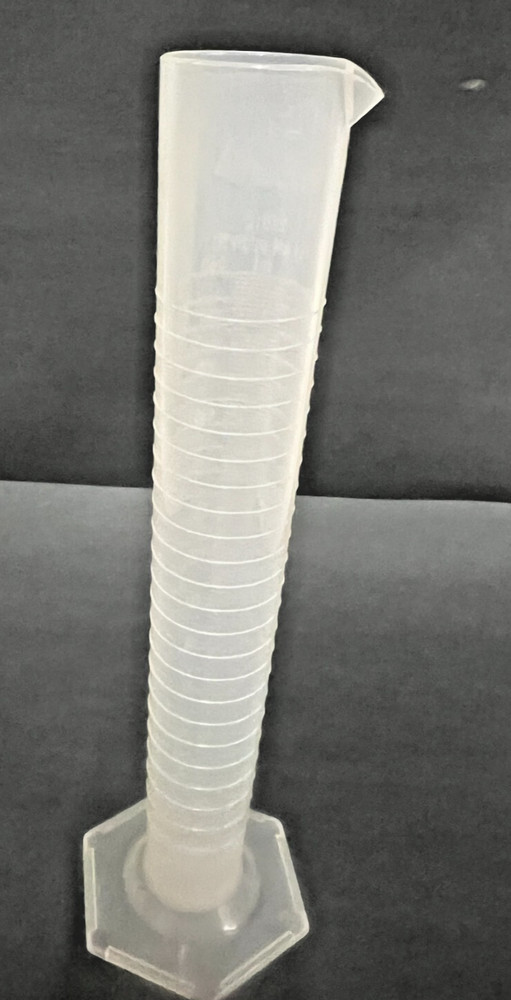 Vitlab Polypropylene 250:2 Graduated Cylinder