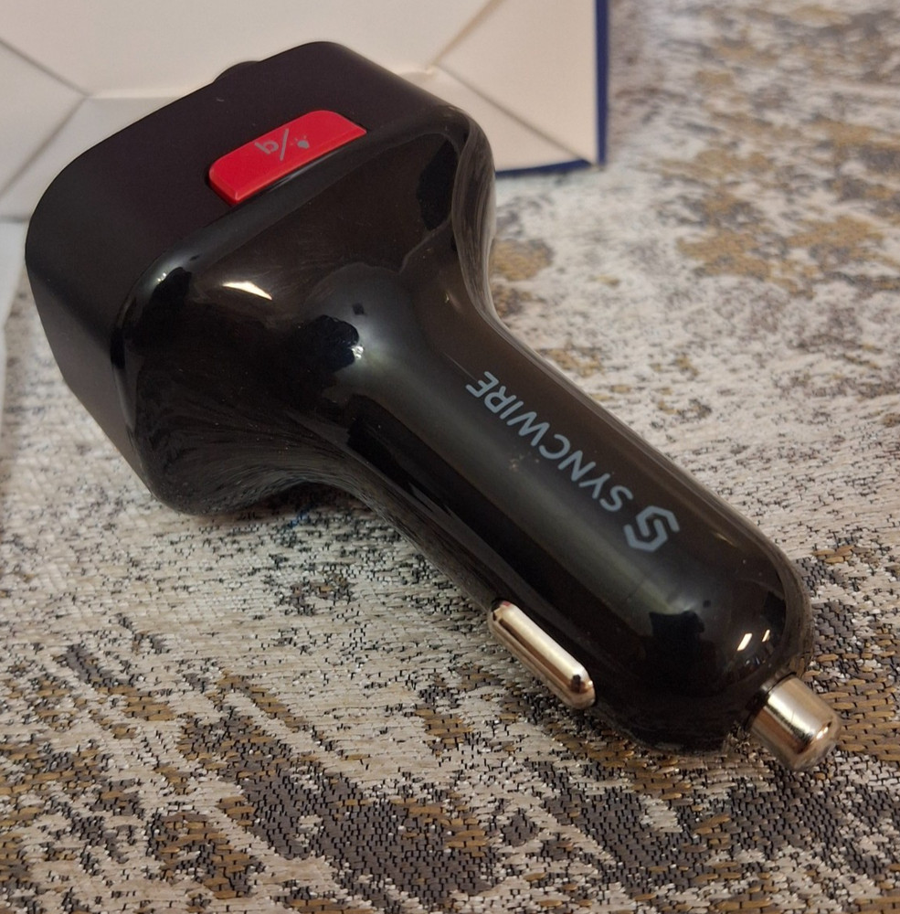 SyncWire Wireless FM Transmitter Bluetooth & Magnetic Car Vent Mount MagSafe